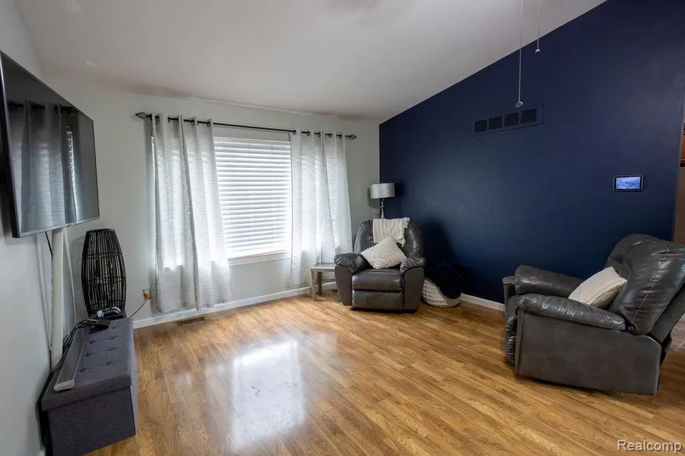 42039 Merrimac Circle Clinton Charter Township, MI 48038