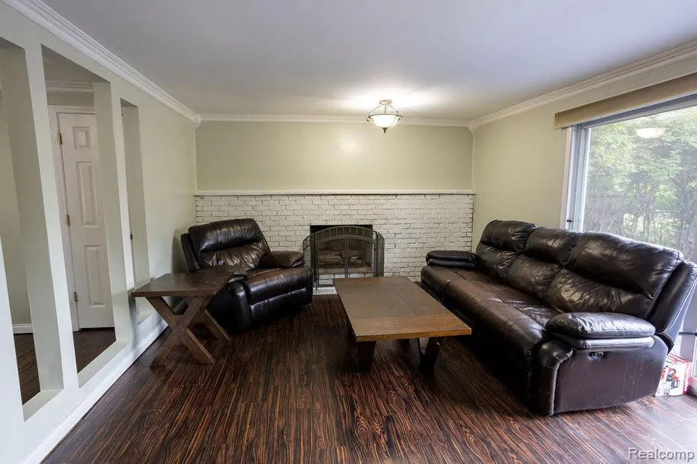 42039 Merrimac Circle Clinton Charter Township, MI 48038