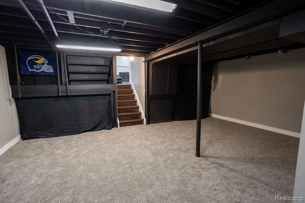 42039 Merrimac Circle Clinton Charter Township, MI 48038