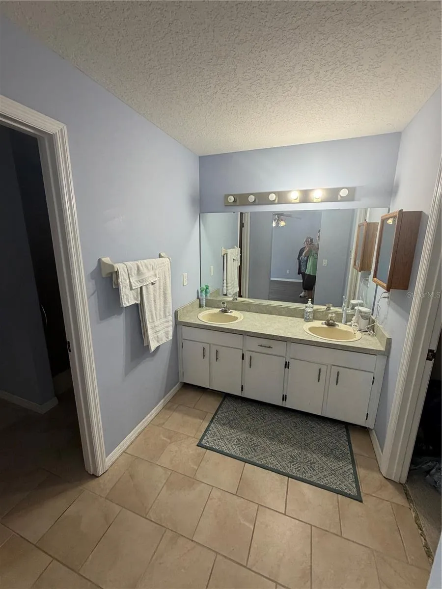 5915 SHERYL ANITA STREET Oviedo, FL 32765