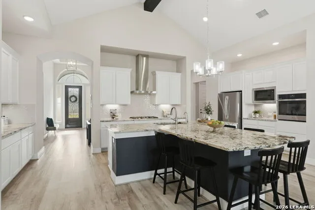 169 Storm Way Castroville, TX 78009