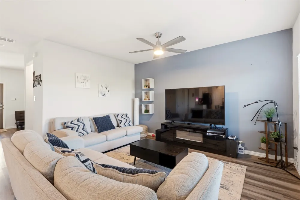 10529 Smiths Bend Road Fort Worth, TX 76126