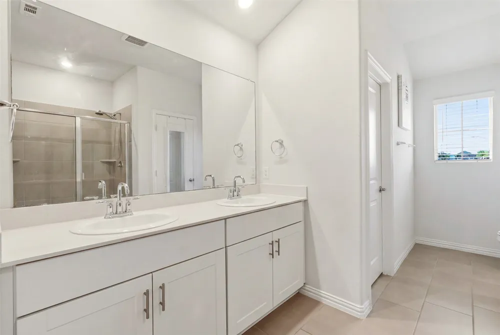 10529 Smiths Bend Road Fort Worth, TX 76126