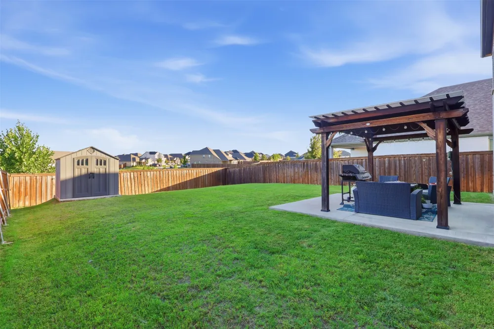 10529 Smiths Bend Road Fort Worth, TX 76126