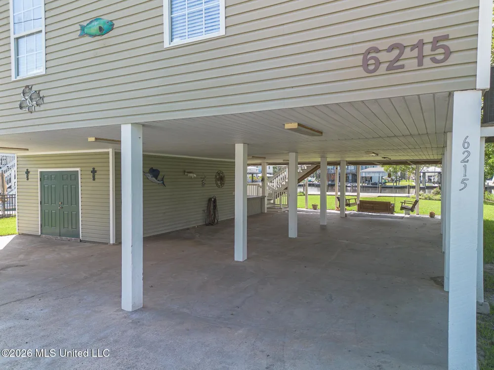 6215 Shawnee Street Kiln, MS 39556