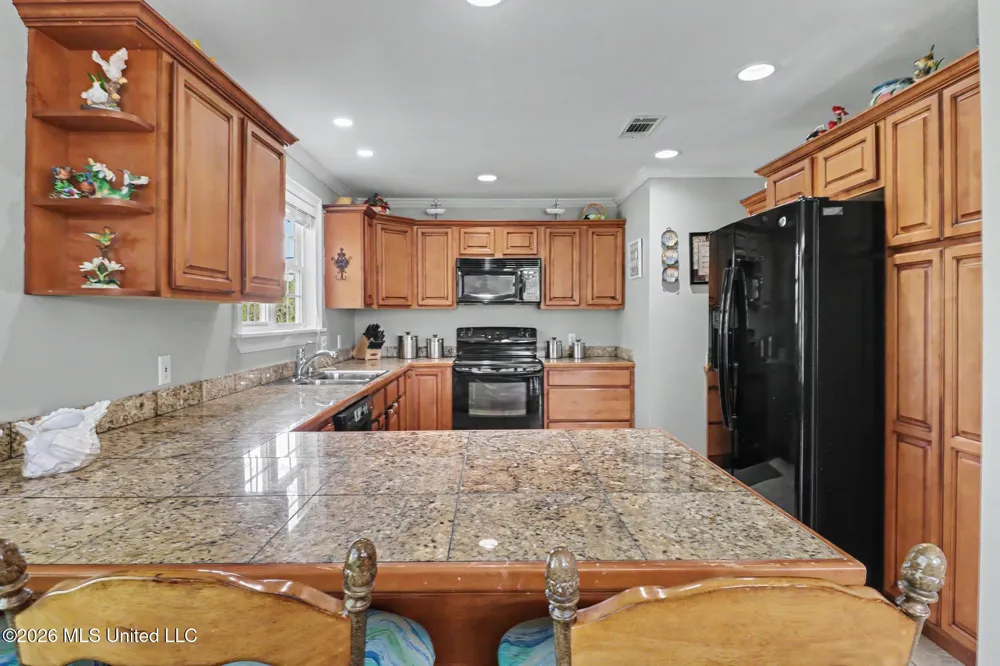 6215 Shawnee Street Kiln, MS 39556