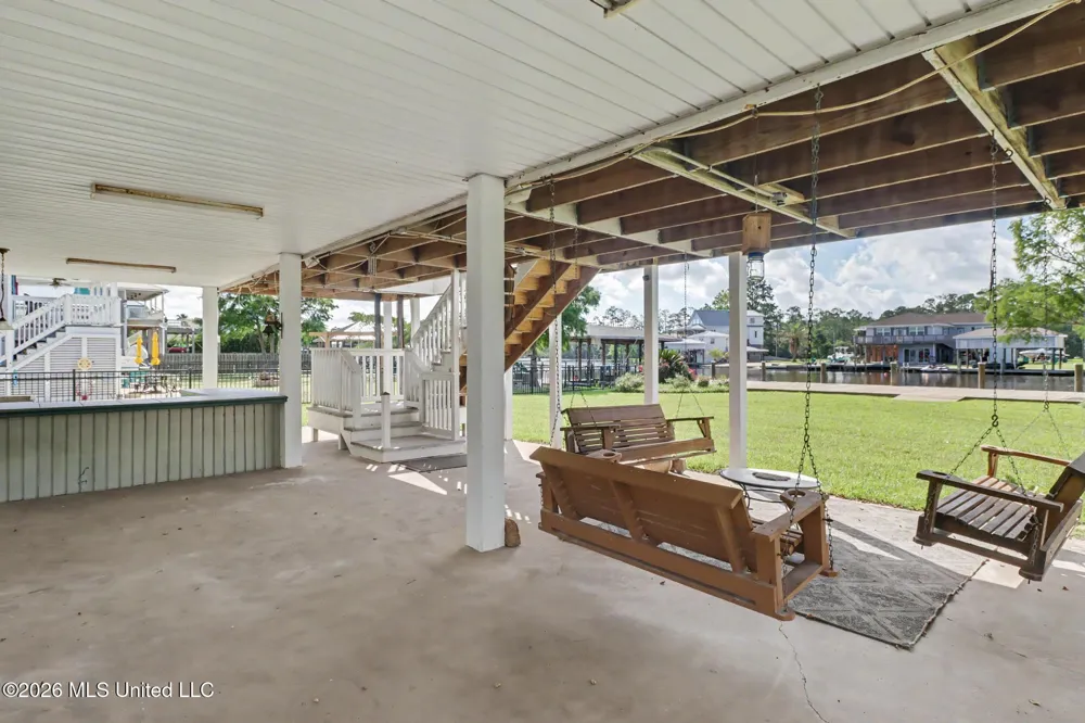6215 Shawnee Street Kiln, MS 39556