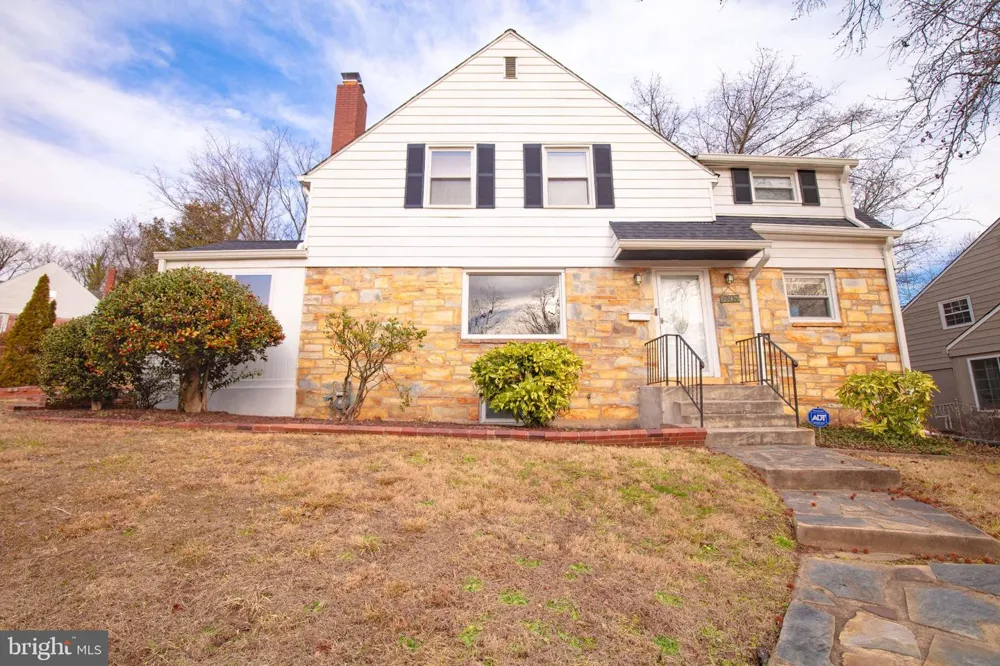 5810 GREENLEAF ROAD Cheverly, MD 20785