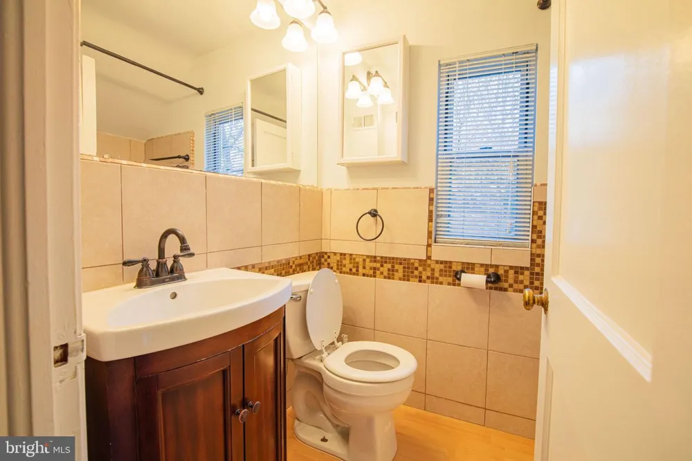 5810 GREENLEAF ROAD Cheverly, MD 20785