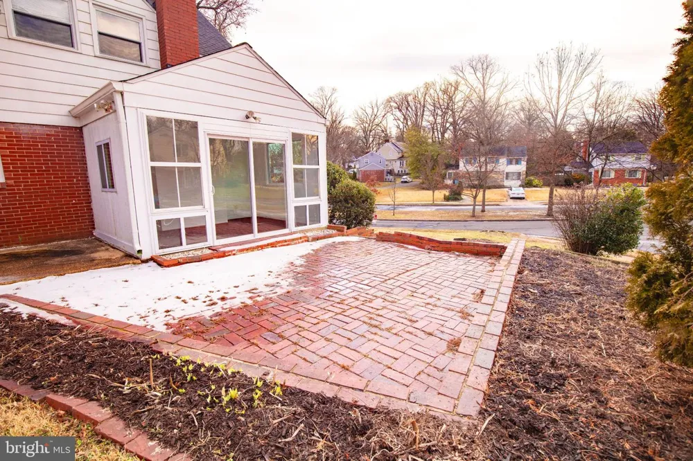 5810 GREENLEAF ROAD Cheverly, MD 20785
