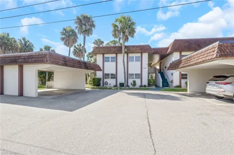 1723 Golf Club Drive #1