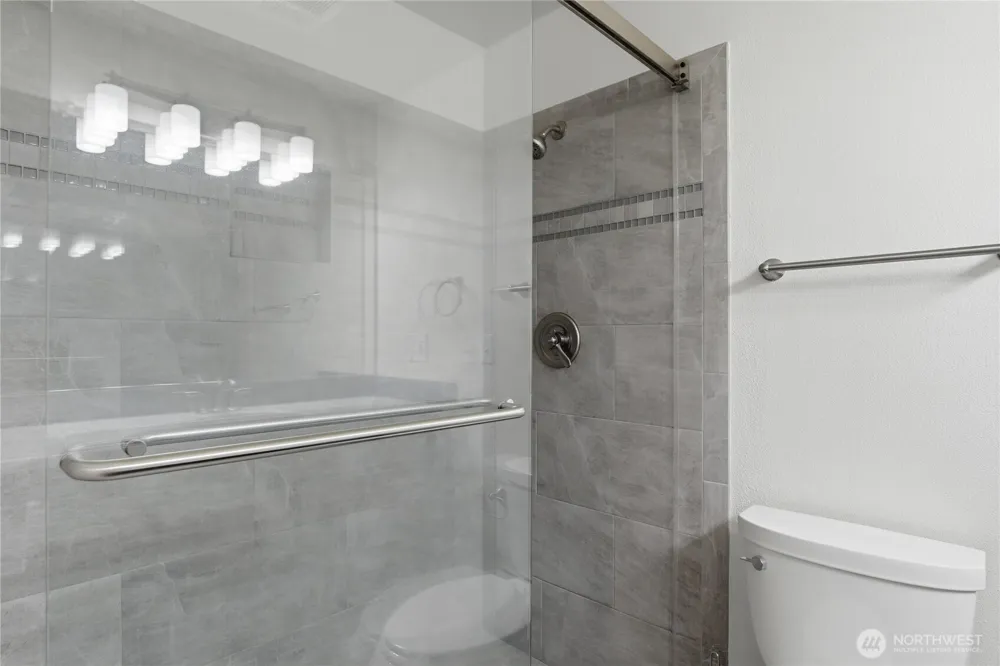 2300 NE 79th Avenue Vancouver, WA 98664