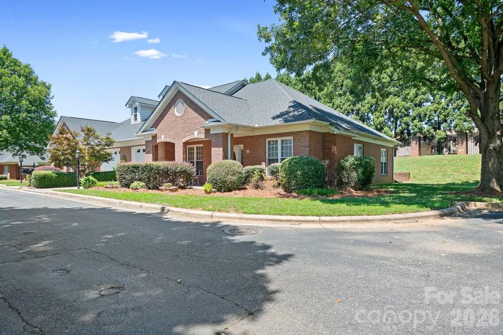 215 Knops Nob Road Mooresville, NC 28115