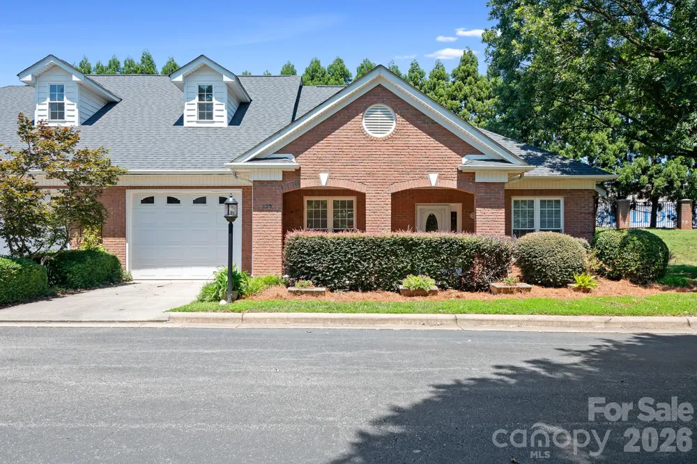 215 Knops Nob Road Mooresville, NC 28115