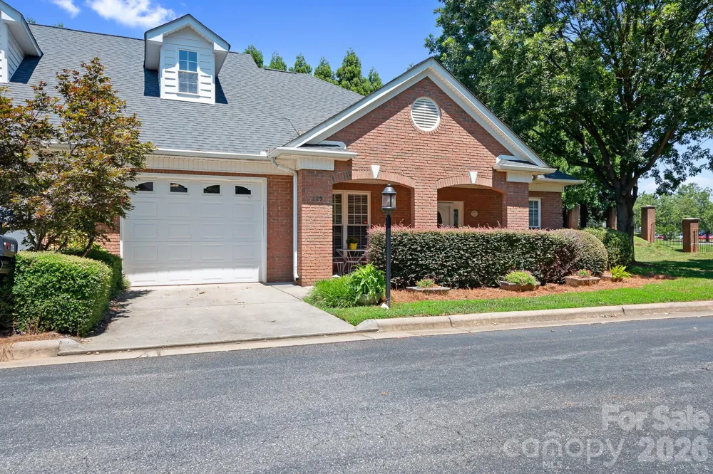 215 Knops Nob Road Mooresville, NC 28115