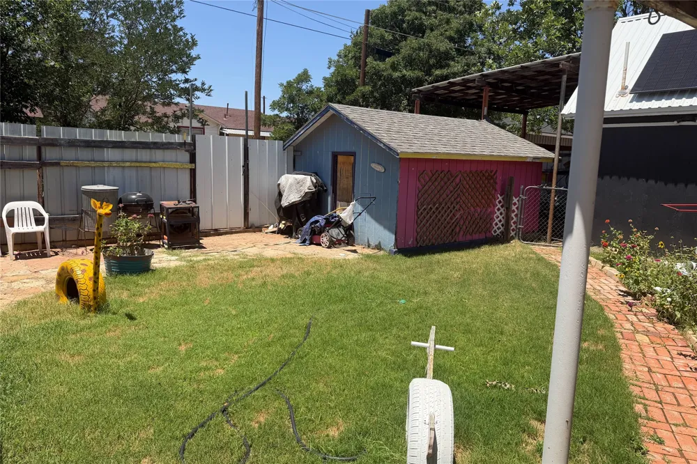 908 15th Street Paducah, TX 79248