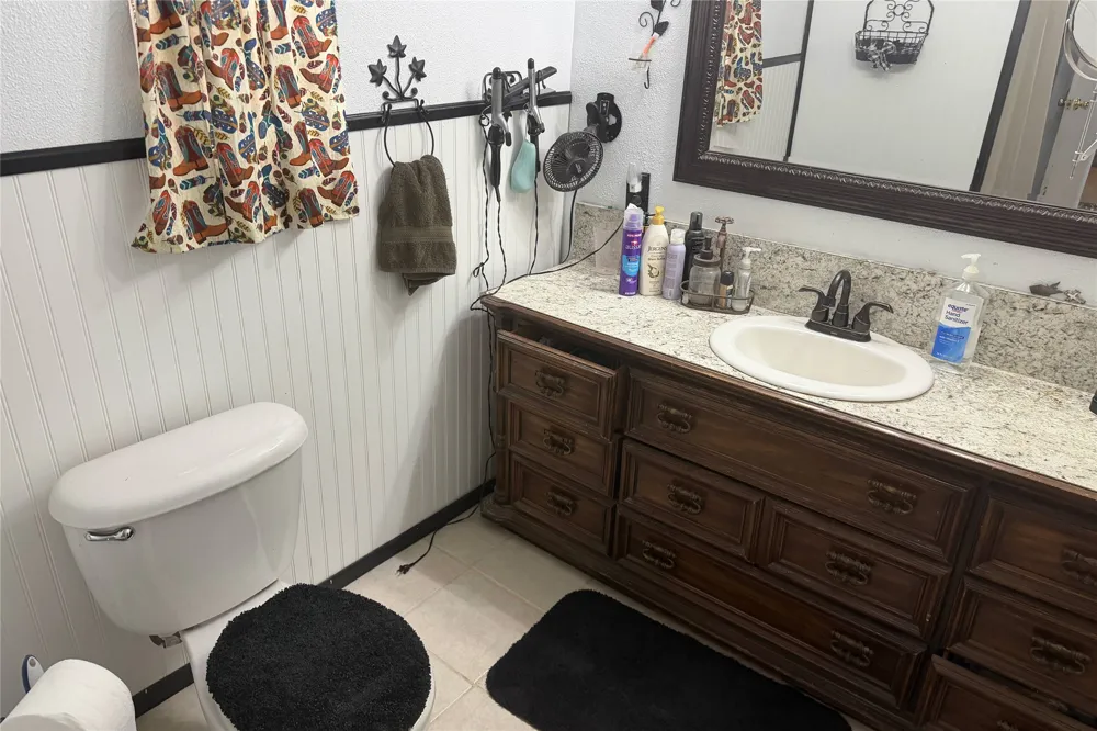 908 15th Street Paducah, TX 79248