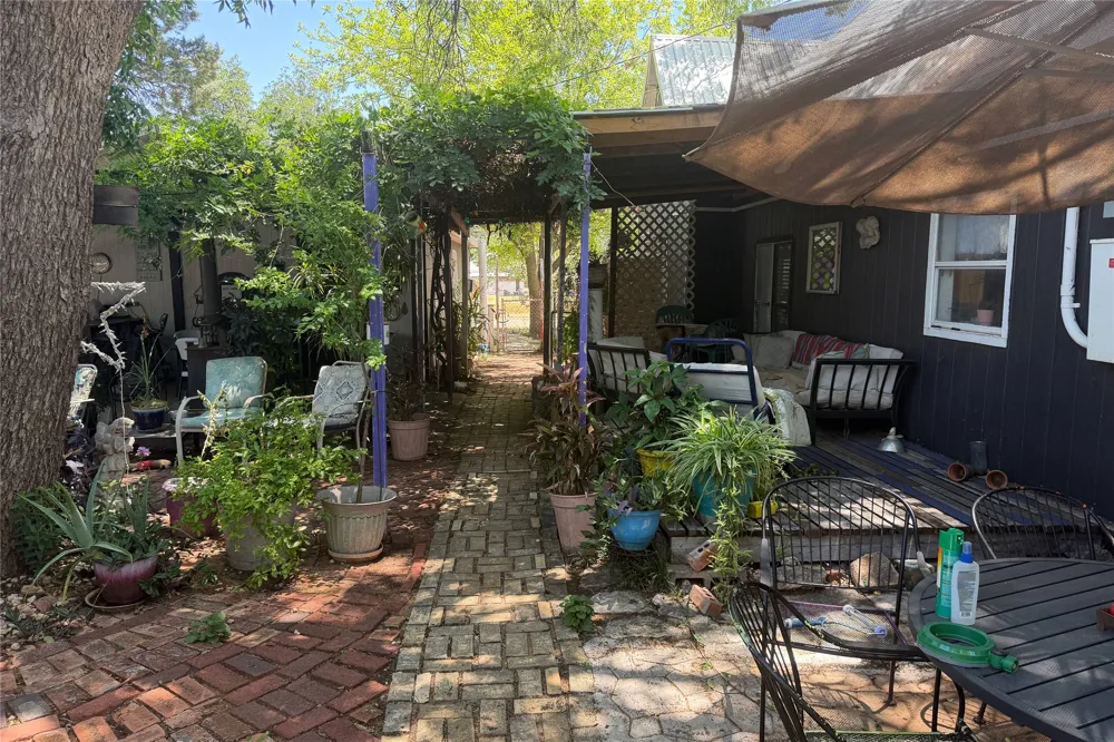 908 15th Street Paducah, TX 79248