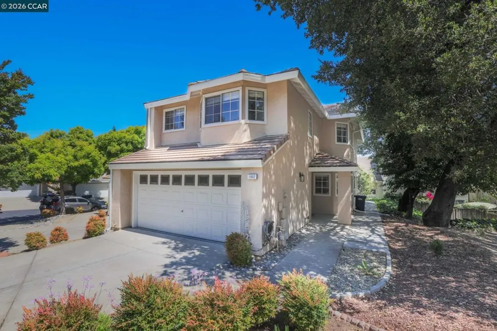1002 Pinehurst Ct Concord, CA 94521