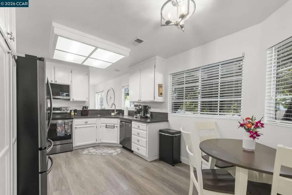 1002 Pinehurst Ct Concord, CA 94521