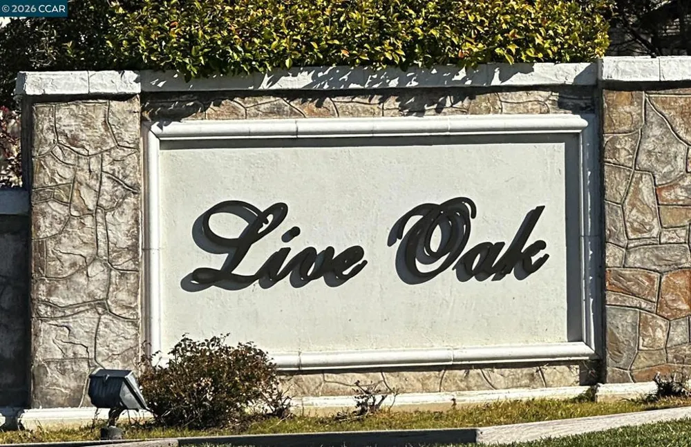 1002 Pinehurst Ct Concord, CA 94521