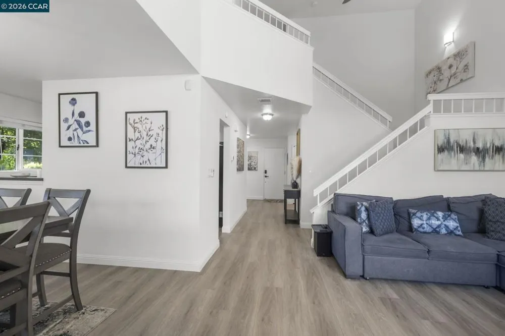 1002 Pinehurst Ct Concord, CA 94521