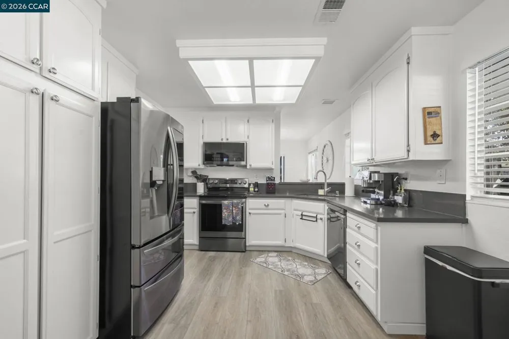 1002 Pinehurst Ct Concord, CA 94521