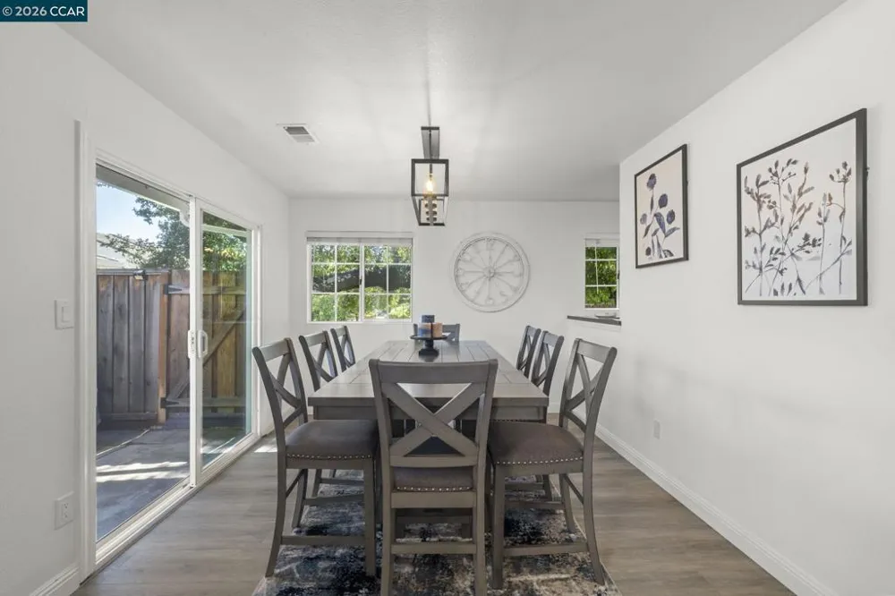 1002 Pinehurst Ct Concord, CA 94521