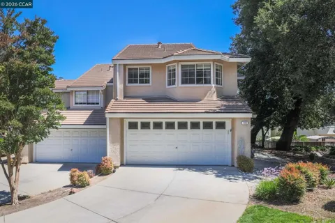 1002 Pinehurst Ct