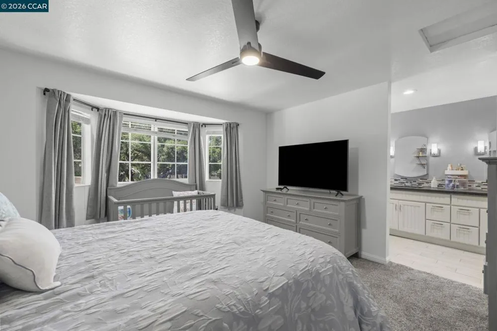 1002 Pinehurst Ct Concord, CA 94521