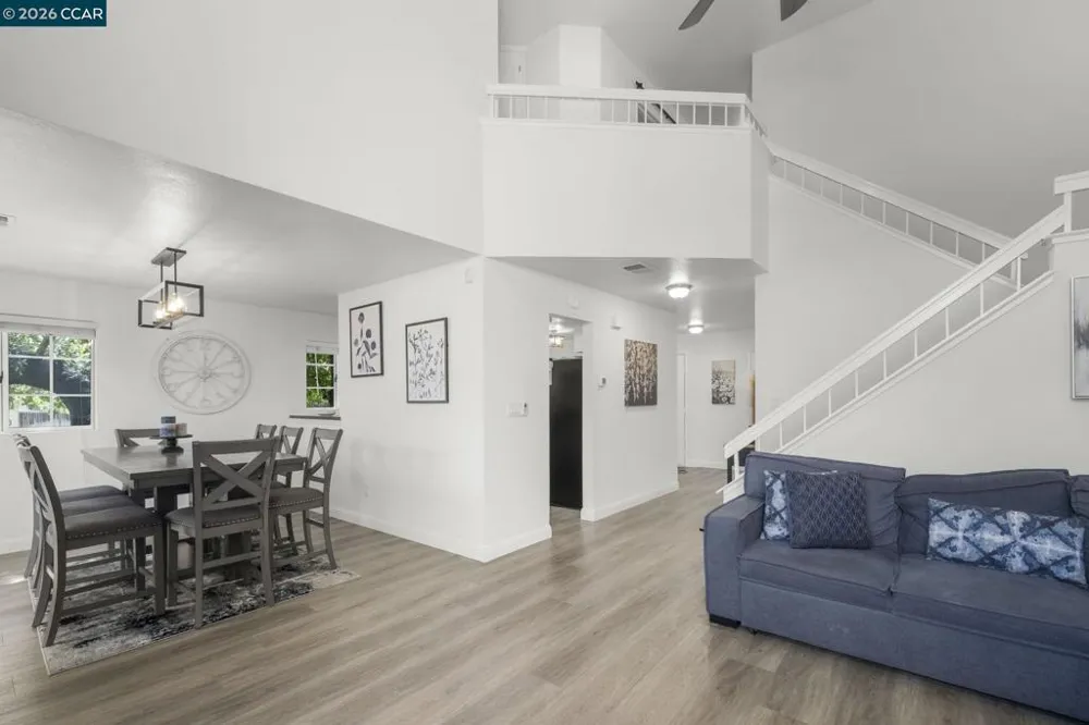 1002 Pinehurst Ct Concord, CA 94521