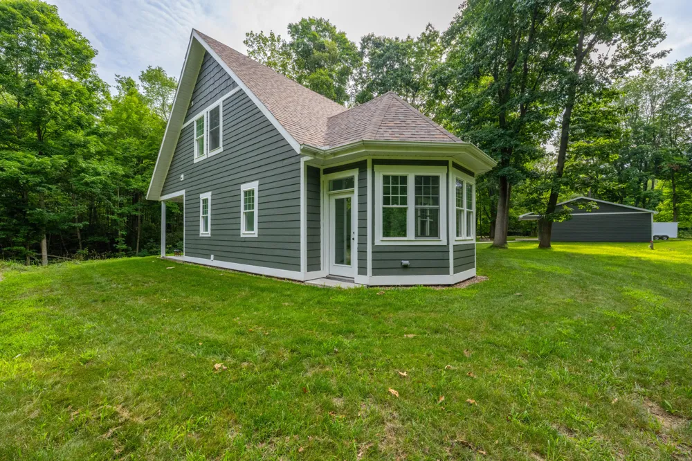 412 63rd Street Casco Township, MI 49090