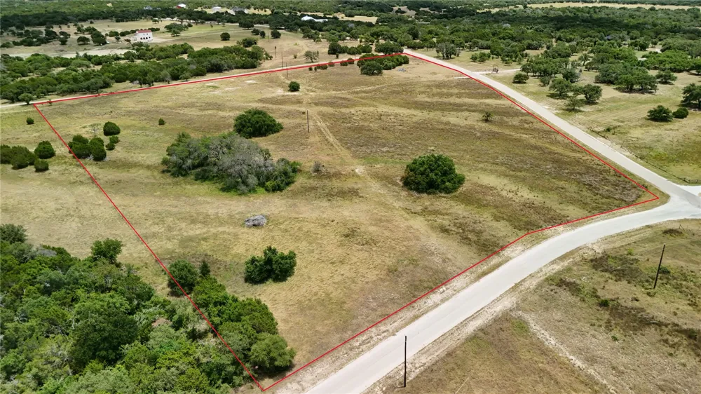 266 Miller Creek Bluff Briggs, TX 78608