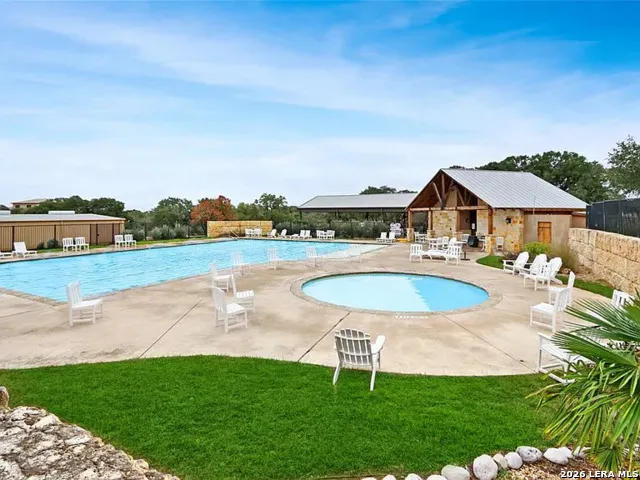 129 W Eli Chandler Blanco, TX 78606