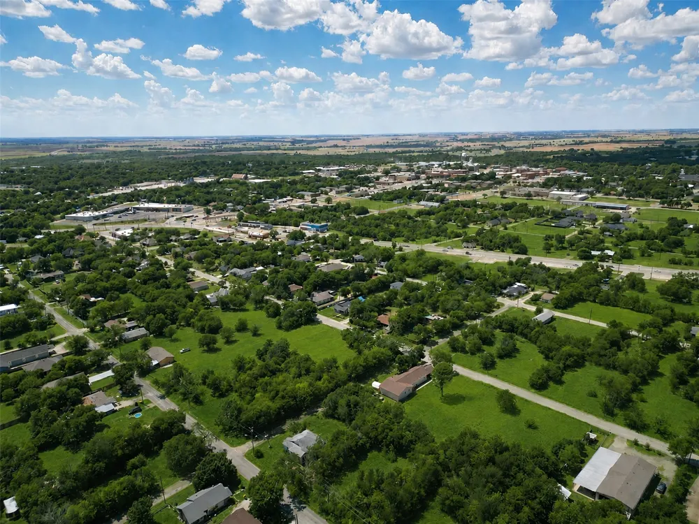 309 Francis Street Hillsboro, TX 76645