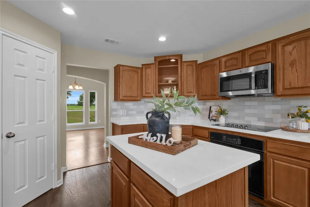 11004 Mlcak Road Sealy, TX 77474