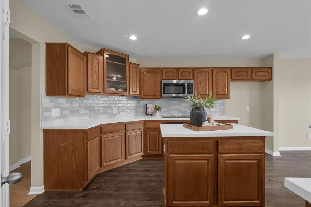 11004 Mlcak Road Sealy, TX 77474