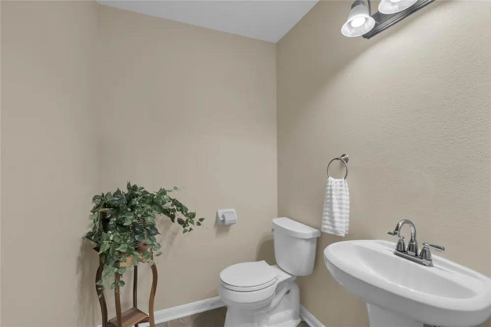 11004 Mlcak Road Sealy, TX 77474