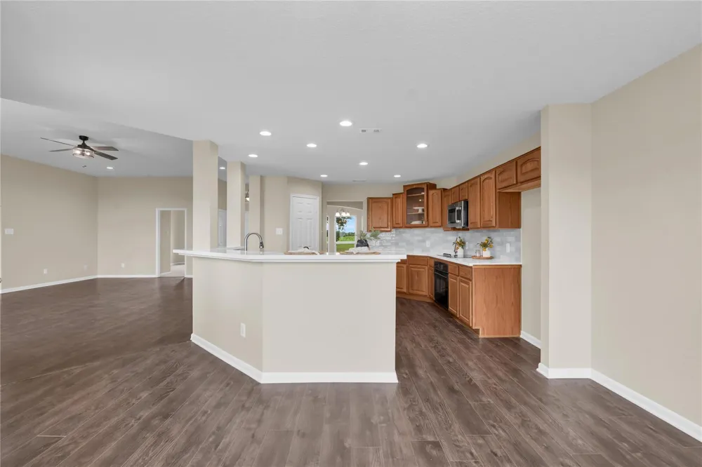 11004 Mlcak Road Sealy, TX 77474