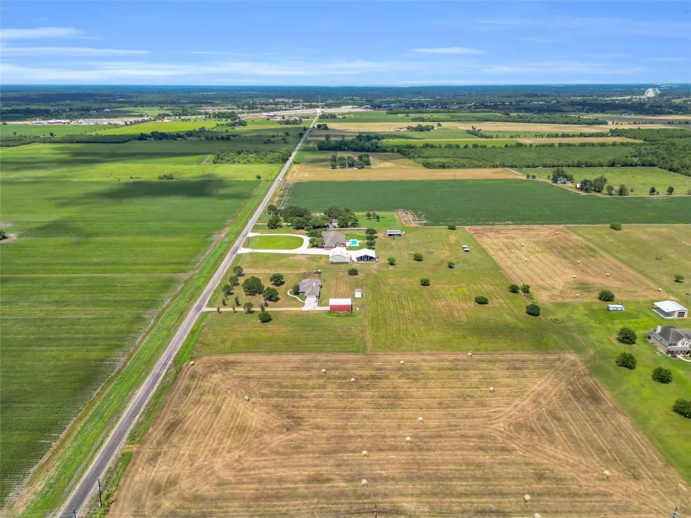 11004 Mlcak Road Sealy, TX 77474