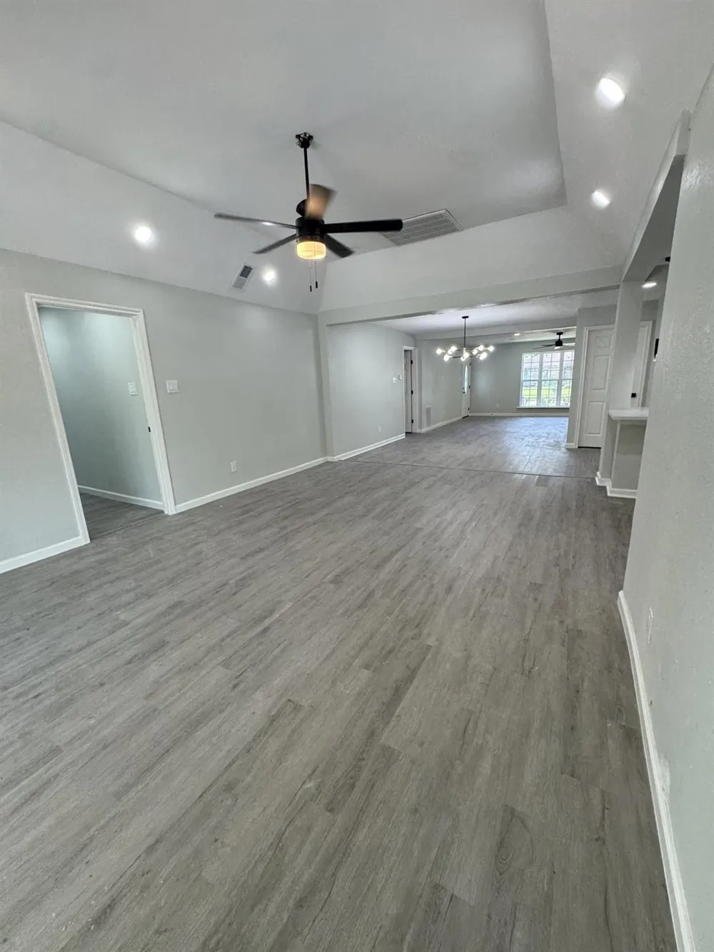 6407 Sandy Oaks Drive Houston, TX 77050