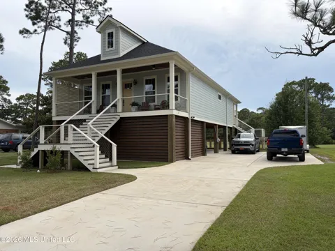 133 Fernwood Drive