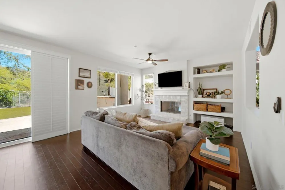 3152 Ferncreek Lane Escondido, CA 92027
