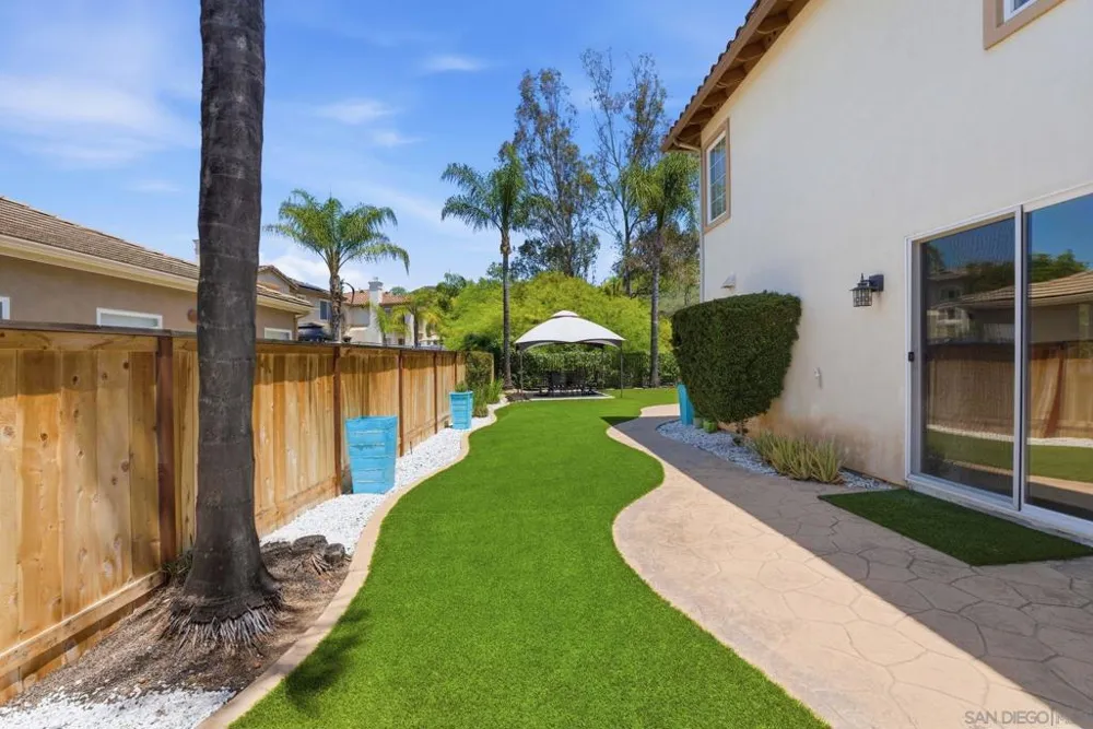 3152 Ferncreek Lane Escondido, CA 92027