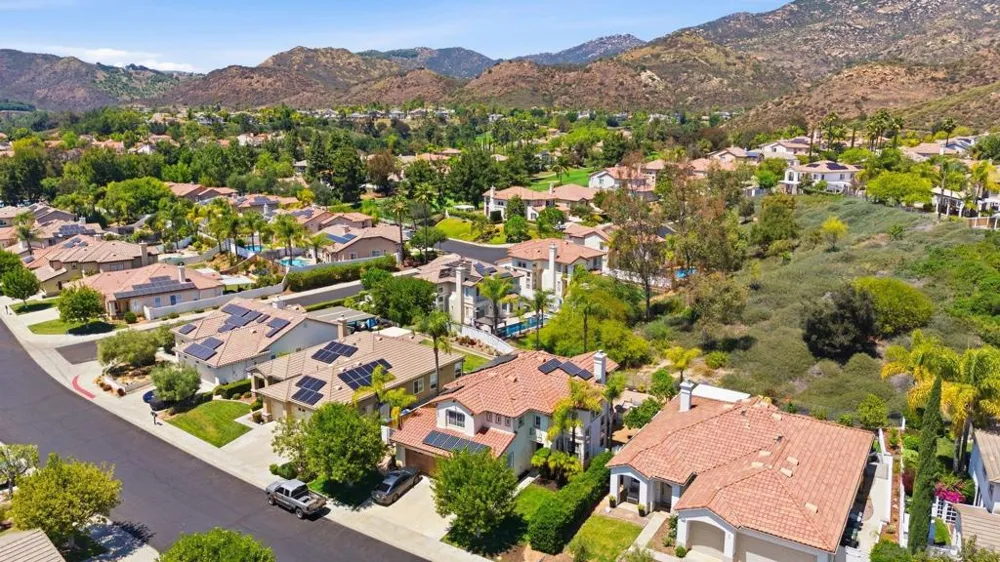 3152 Ferncreek Lane Escondido, CA 92027