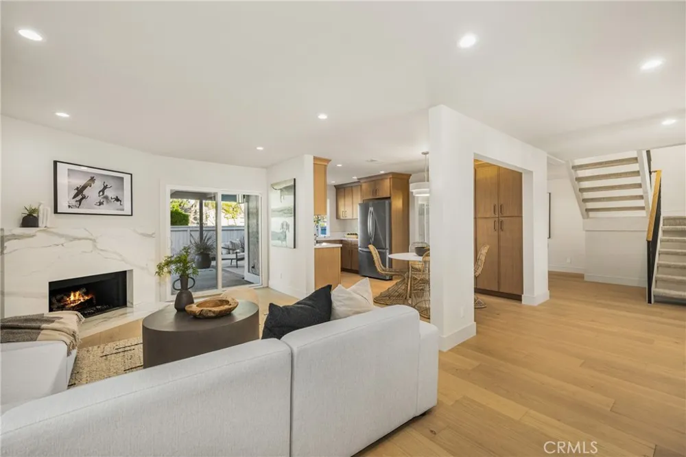 11 Thunder Trail #6 Irvine, CA 92614