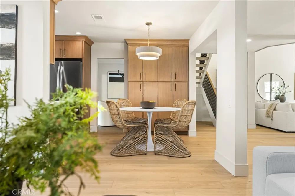 11 Thunder Trail #6 Irvine, CA 92614
