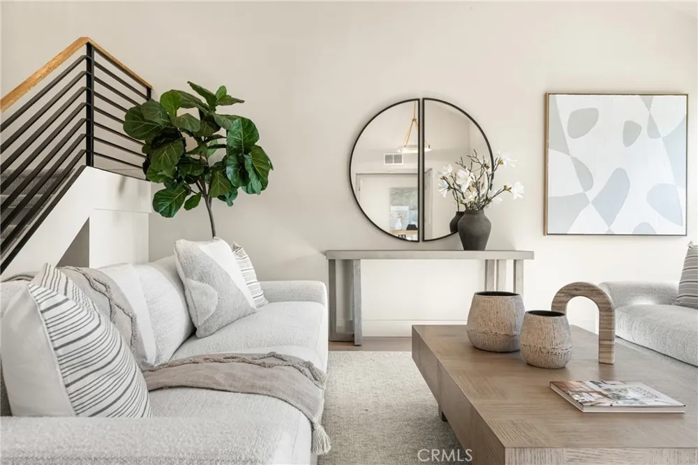 11 Thunder Trail #6 Irvine, CA 92614