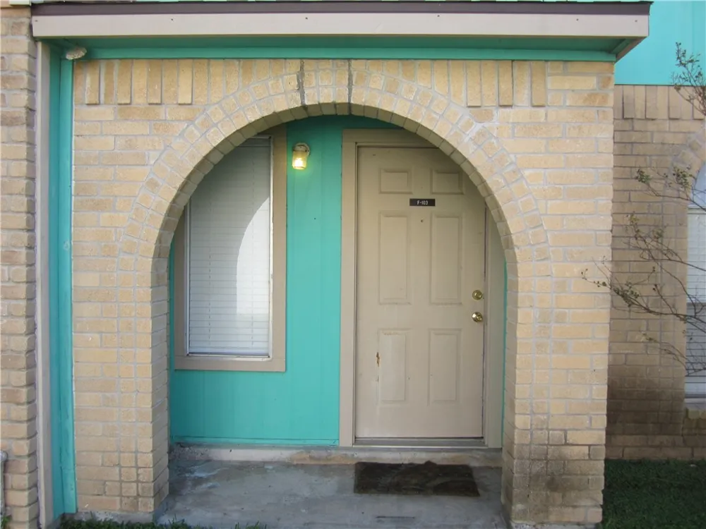 6702 Everhart #F103 Corpus Christi, TX 78413