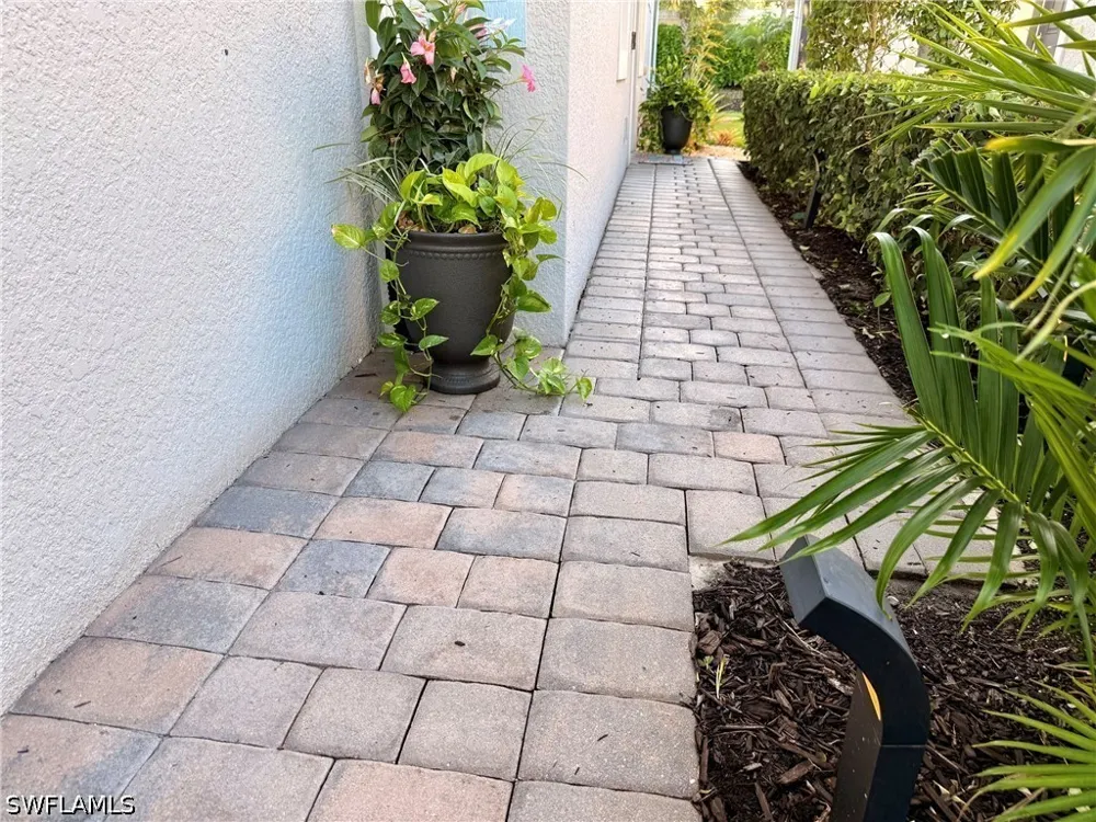 Parrot Key Court Estero, FL 33928